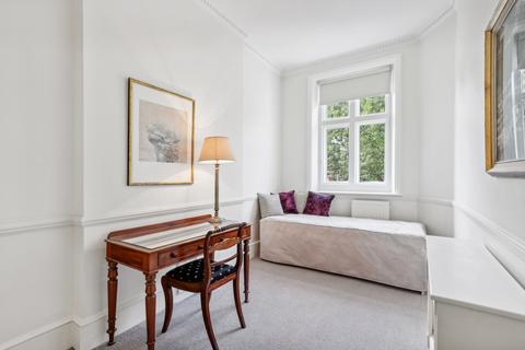 2 bedroom flat for sale, Lennox Gardens, Knightsbridge