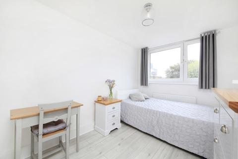 3 bedroom maisonette for sale, Bowstead Court, Parkham Street, London