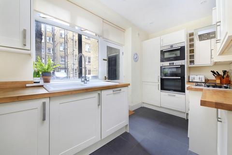 2 bedroom flat for sale, Prince of Wales Mansions, Prince of Wales Drive, London