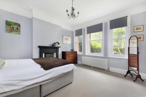 2 bedroom flat for sale, Prince of Wales Mansions, Prince of Wales Drive, London