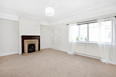 2 bedroom flat to rent, Hill Street, Richmond, Surrey, UK