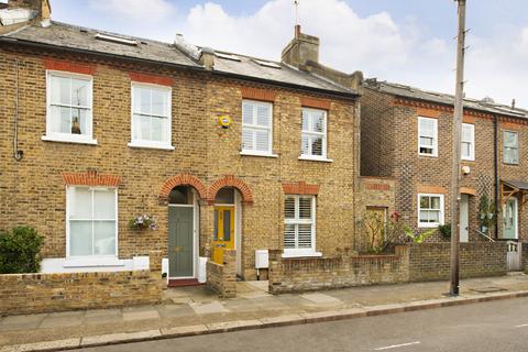 4 bedroom house for sale, Sefton Street, London