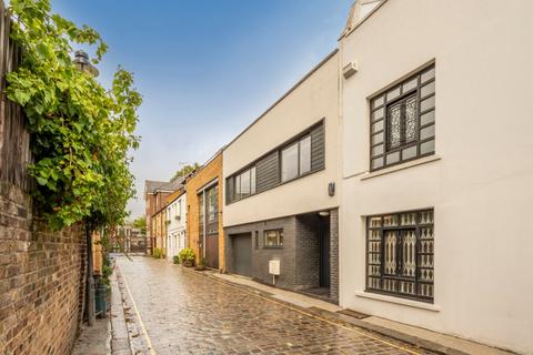 4 bedroom mews for sale, Rochester Mews, London