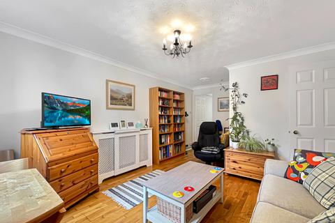 1 bedroom ground floor maisonette for sale, Cambridge, Cambridgeshire CB1