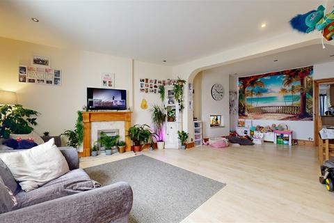 2 bedroom end of terrace house for sale, Victoria Place, Portland