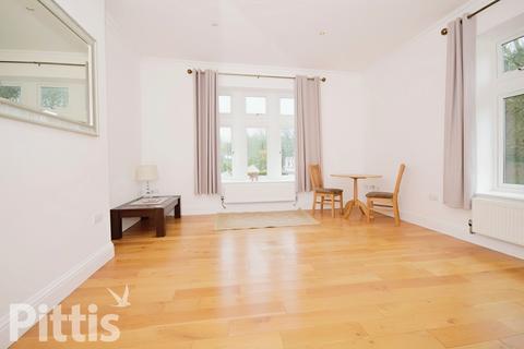 1 bedroom apartment to rent, Manor Road Shanklin PO37