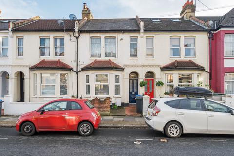 1 bedroom apartment for sale, Crusoe Road, Mitcham CR4