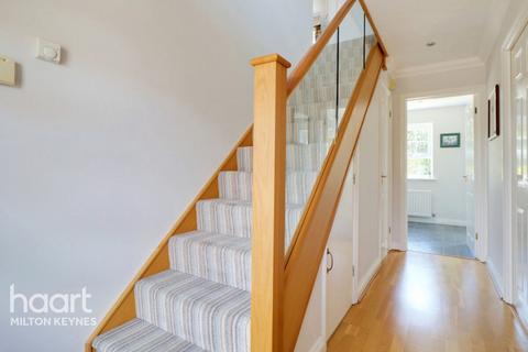 10 Beethoven Close, Old Farm Park, Milton Keynes, MK7 8PL