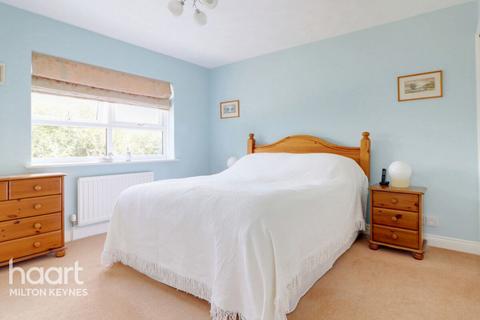 10 Beethoven Close, Old Farm Park, Milton Keynes, MK7 8PL