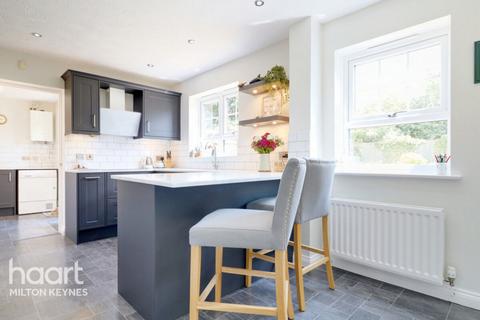 10 Beethoven Close, Old Farm Park, Milton Keynes, MK7 8PL