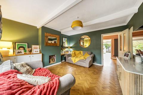 78 Raymond Crescent, Guildford, GU2 7SZ