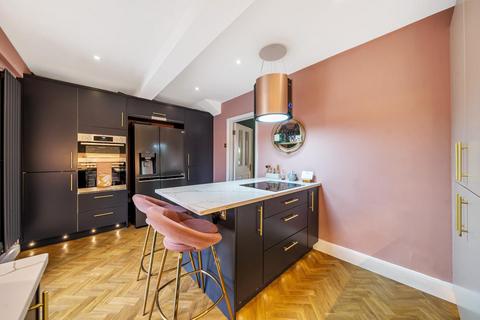 78 Raymond Crescent, Guildford, GU2 7SZ