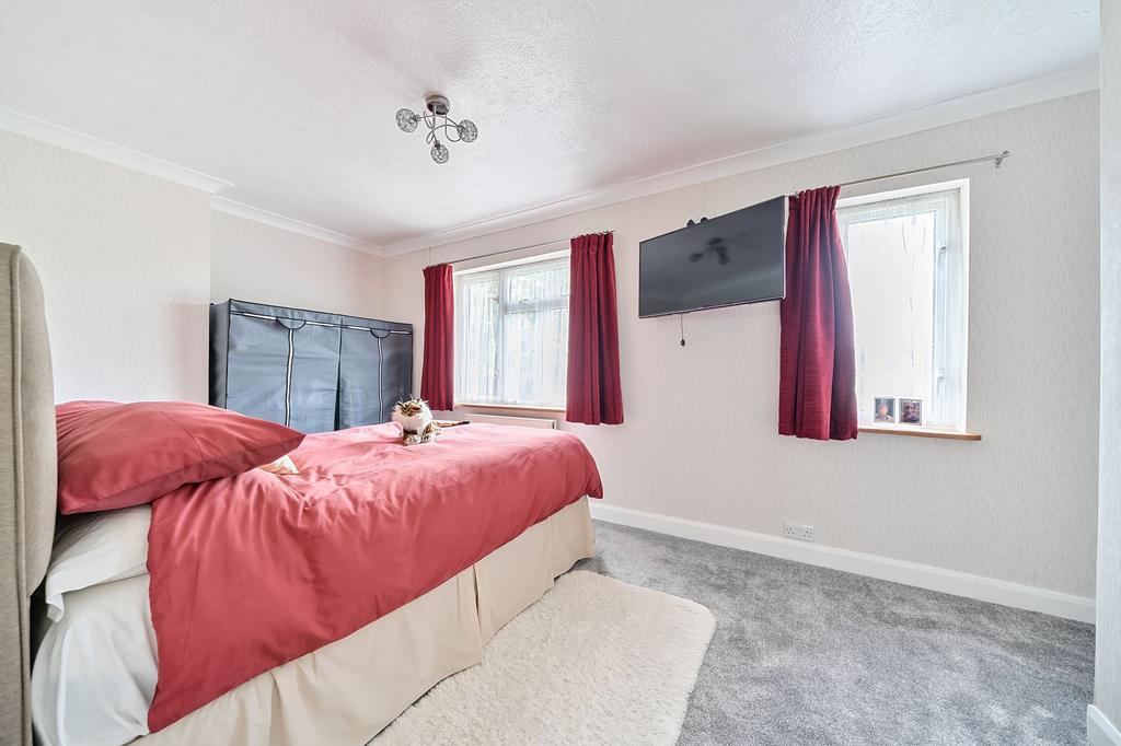 Bedroom One (3)