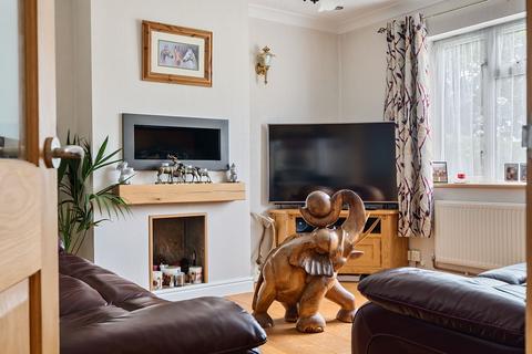 4 Barnfield Road, Faversham, ME13 7HQ