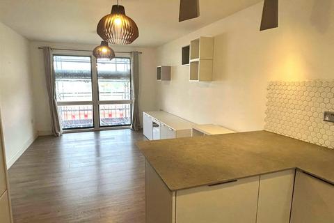 2 bedroom apartment to rent, The Hemisphere, 15 The Boulevard, Birmingham B5