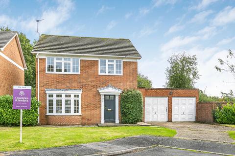 4 bedroom detached house for sale, Barber Drive, Cranleigh GU6