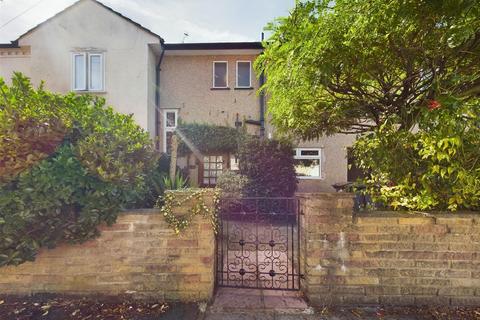 3 bedroom terraced house for sale, De Quincey Road, London