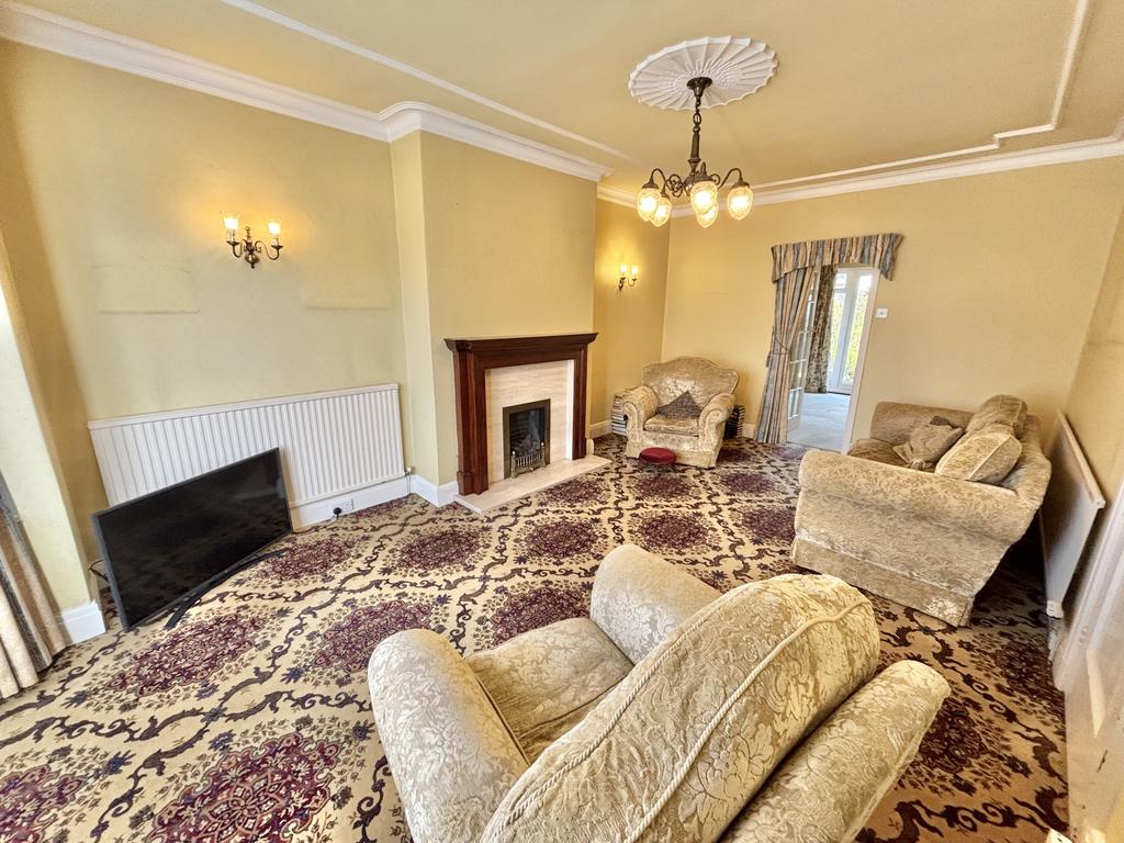 Antrim Road, North Shore FY2 3 bed semidetached house for sale £187,500