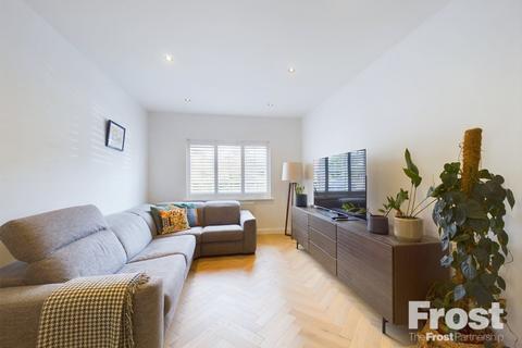 1 bedroom apartment for sale, Ashford Crescent, Ashford, Surrey, TW15