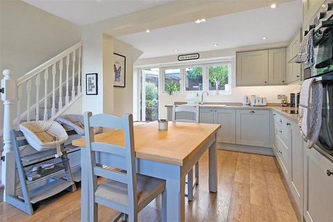 2 bedroom terraced house for sale, Beaconfield Way, Epping