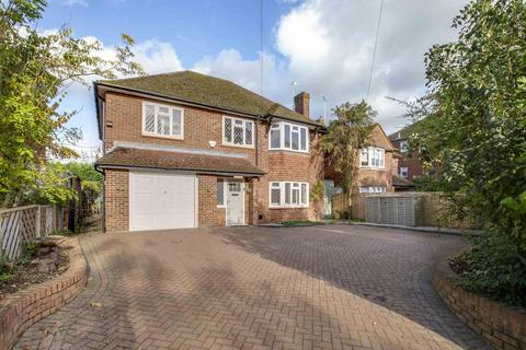 Dalehurst Marlow Road, Bourne End, SL8 5NL