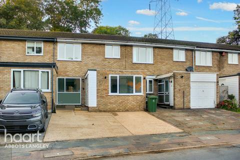 4 bedroom terraced house for sale, Peregrine Close, Watford