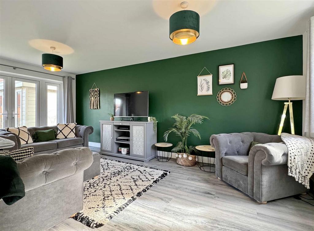 Cathcart Close, Braintree 3 bed detached house for sale £450,000