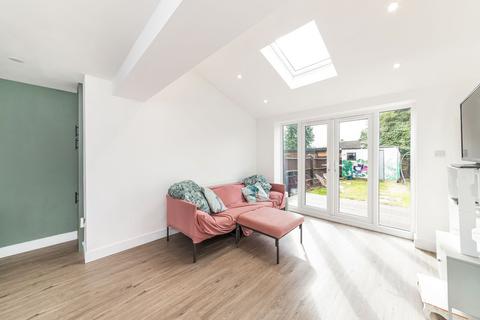 18 Buscot Drive, Abingdon, OX14 2BJ