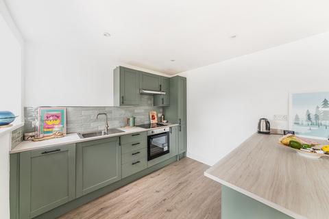 18 Buscot Drive, Abingdon, OX14 2BJ