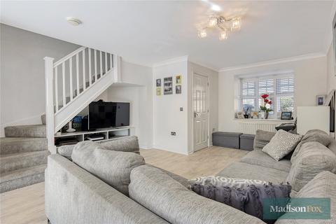 3 bedroom semi-detached house for sale, Lombardy Close, Ilford IG6