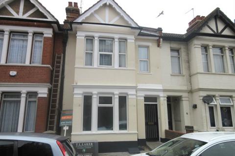 2 bedroom flat for sale, Gff   Elmer Avenue, Southend On Sea