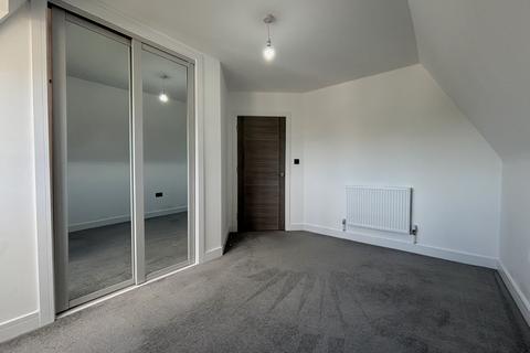 2 bedroom flat to rent, New Lane, Hampshire PO9