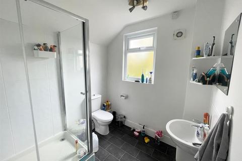 5 bedroom terraced house to rent, *£117pppw Excluding Bills* Park Road, Lenton, NG7 1JG - UON