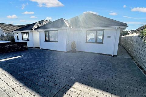 3 bedroom detached bungalow to rent, Slindon Avenue, Peacehaven, BN10 8ET