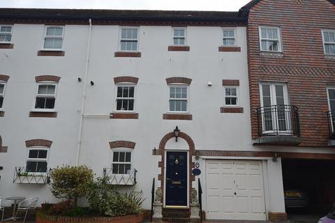 4 bedroom house to rent, Barbers Wharf, Poole