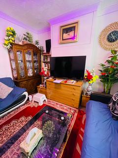 3 bedroom terraced house for sale, Warwick Road, London, E15