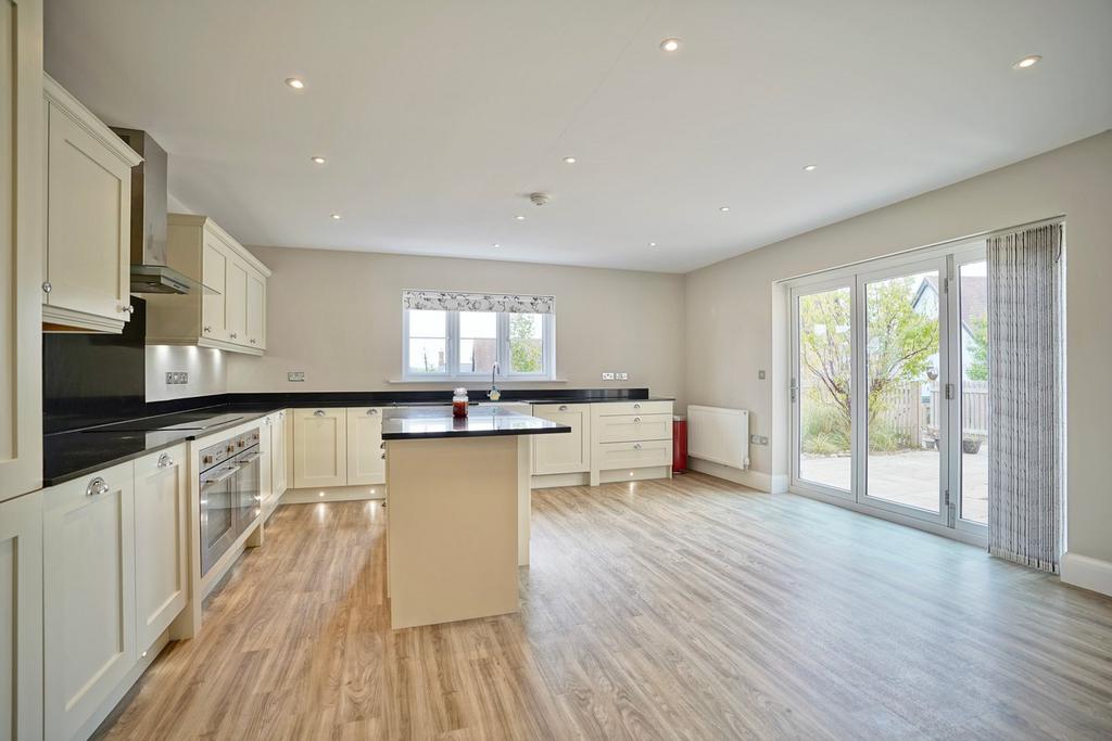 Hill Place, Brington, Huntingdon, PE28 6 bed detached house for sale