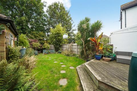 4 bedroom semi-detached house for sale, Carlyle Road, Croydon CR0