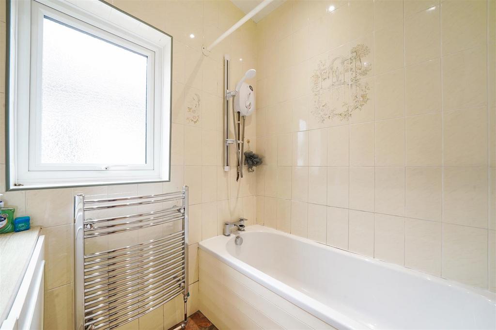 27 Carlyle Road - 4sc9 D2 MRd Bg POBdu Yk3s.jpg