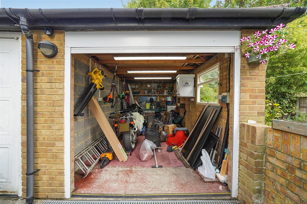 27 Carlyle Road - Ludc OWmw OE9kt JK8 V2v9.jpg