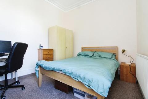 undefined, Clifton Road, Aberdeen