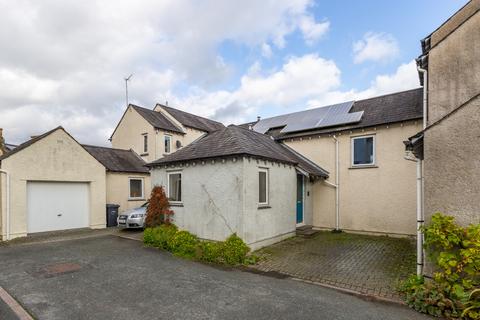 38 High Fellside, Kendal, LA9 4JG
