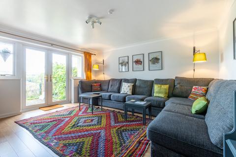 38 High Fellside, Kendal, LA9 4JG
