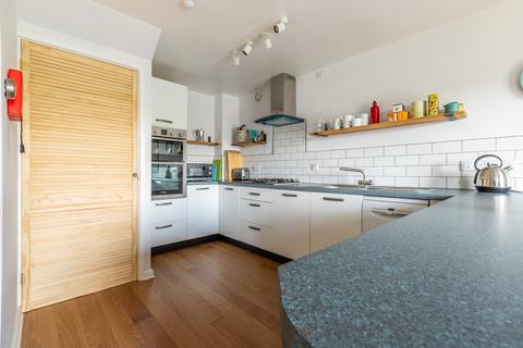 38 High Fellside, Kendal, LA9 4JG