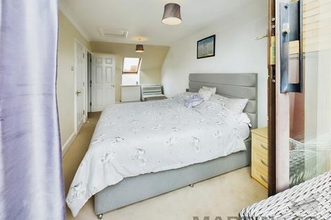 3 bedroom apartment for sale, Horse Sands Close, Southsea