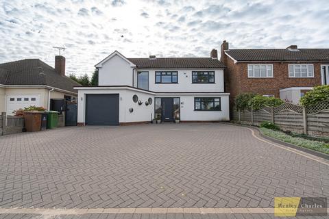 4 bedroom detached house for sale, Inglwood Grove, Sutton Coldfield B74