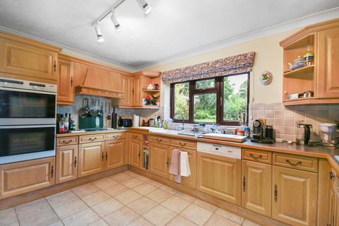 5 bedroom detached house for sale, Northiam, East Sussex TN31