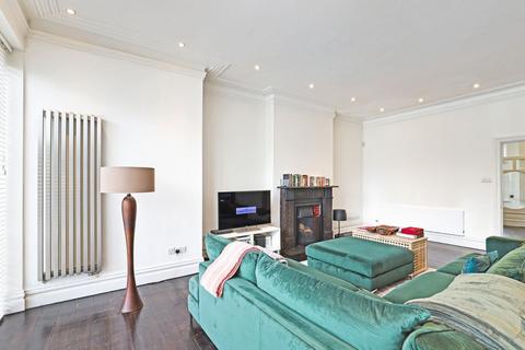 7 Monkhams Drive, Woodford Green, IG8 0LG