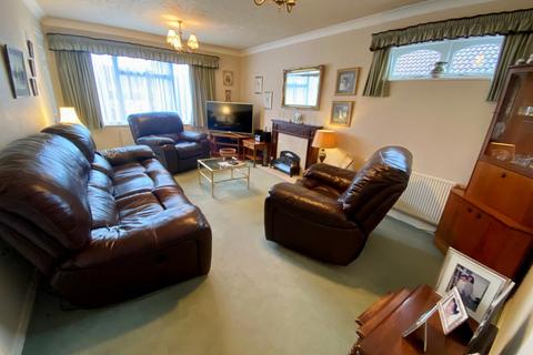 1 Darnford Close, Sutton Coldfield, B72 1YU