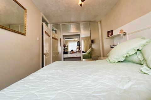 1 Darnford Close, Sutton Coldfield, B72 1YU